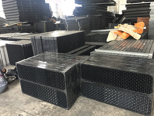 탑 2400 밀리미터 폭 85 밀리미터 깊이를 냉각시키는 PVC 공기 흡입구 루버
